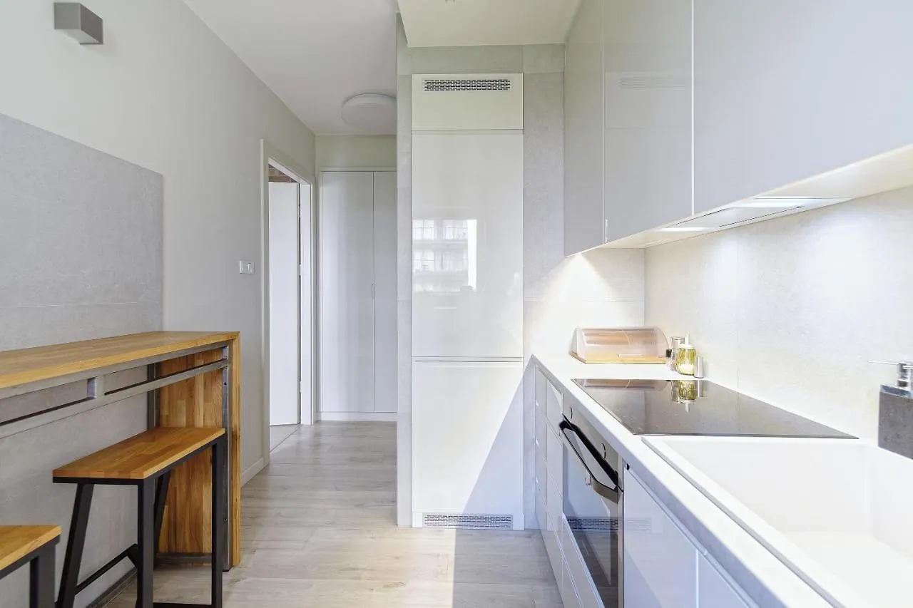 Hello Apartments Zajezdnia Wrzeszcz With Private Parking Gdansk